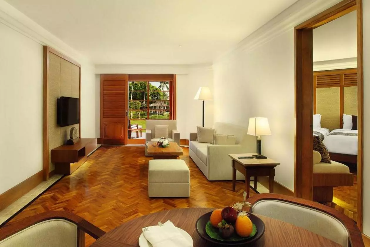 NUSADUA_SHAABVIZPARVAZ (5).jpg